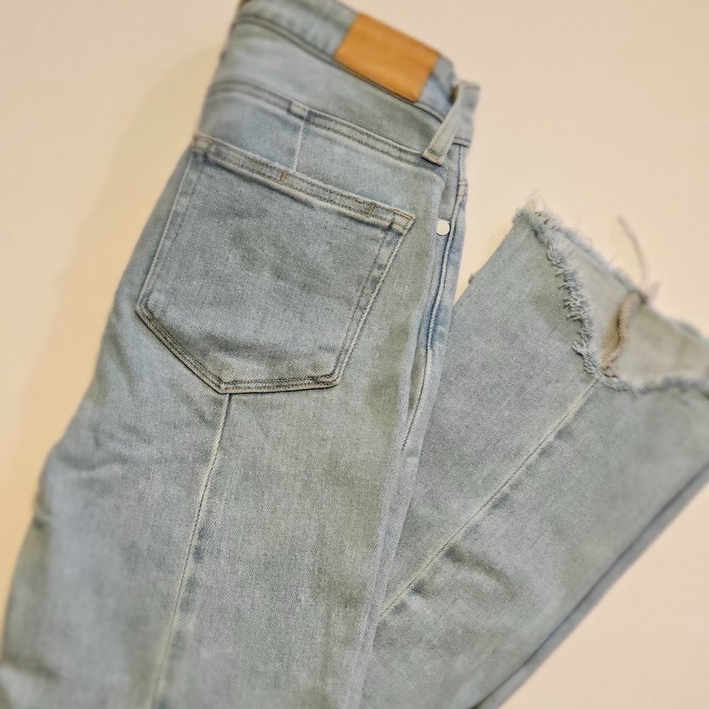 ✨ Paige Denim Women's Cropped Ankle Tulip Hem Jeans ✨